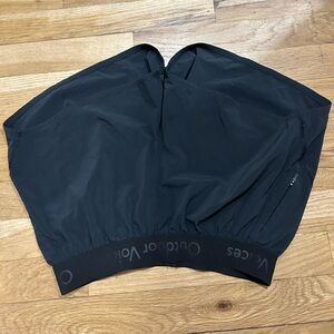 Black outdoor voices short